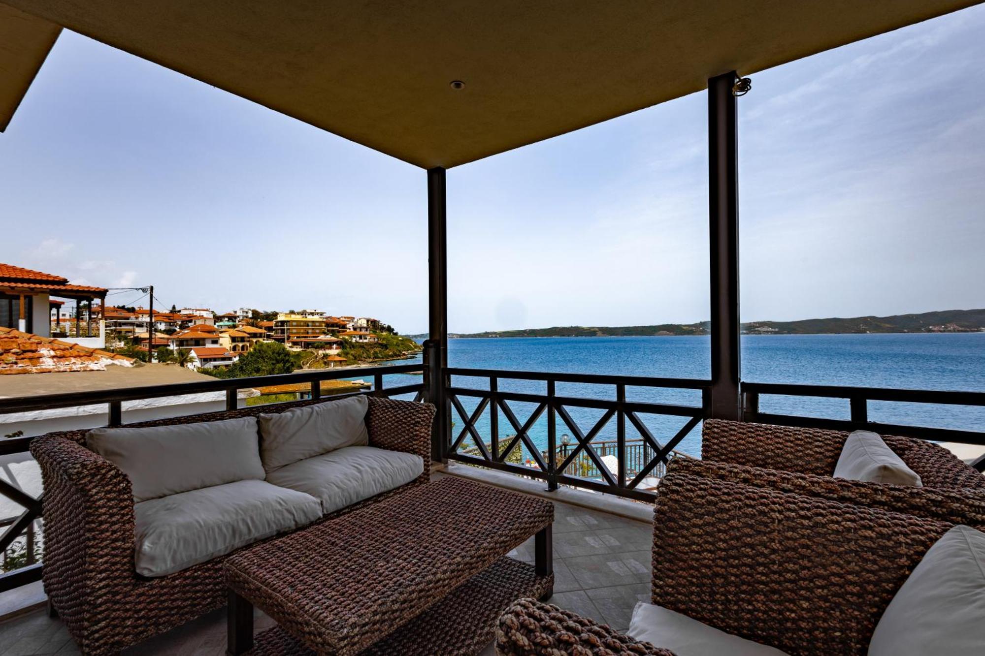Villa Chara Ammouliani Exterior photo